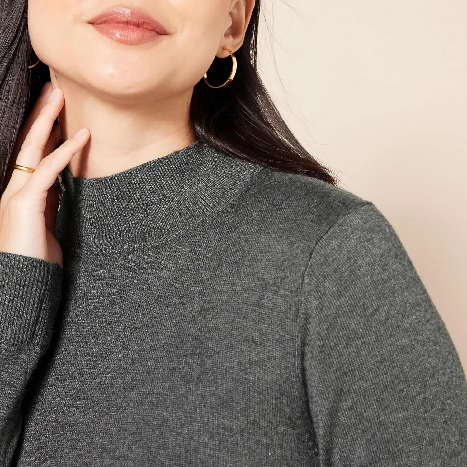 Amazon Essentials Women's Lightweight Mockneck Sweater (Available in Plus Size)
