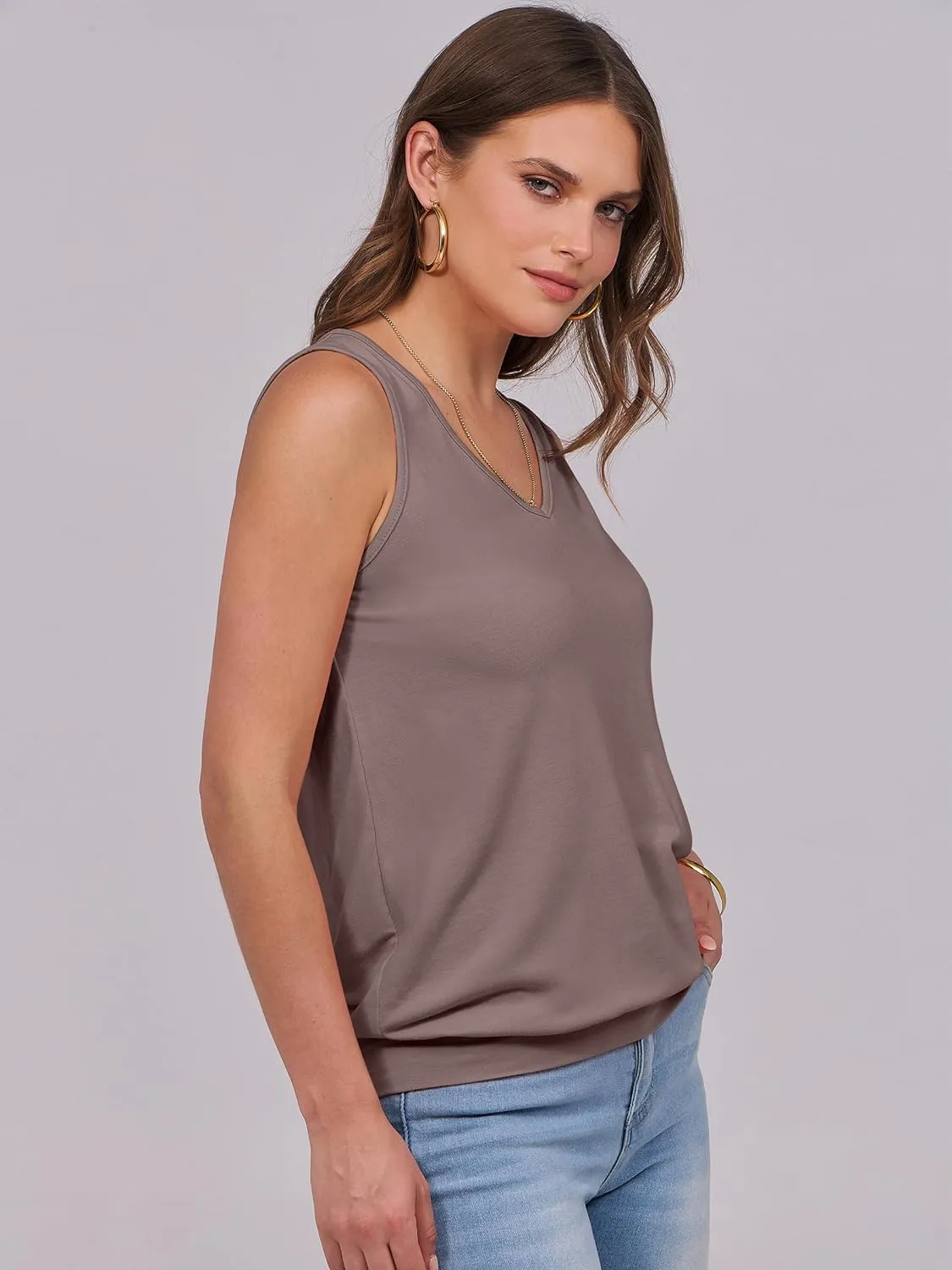 ANRABESS Women Tank Tops Summer V Neck Sleeveless Casual Loose Fit Cute Cami Basic T Shirts Solid Tees 2025 Trendy Outfits