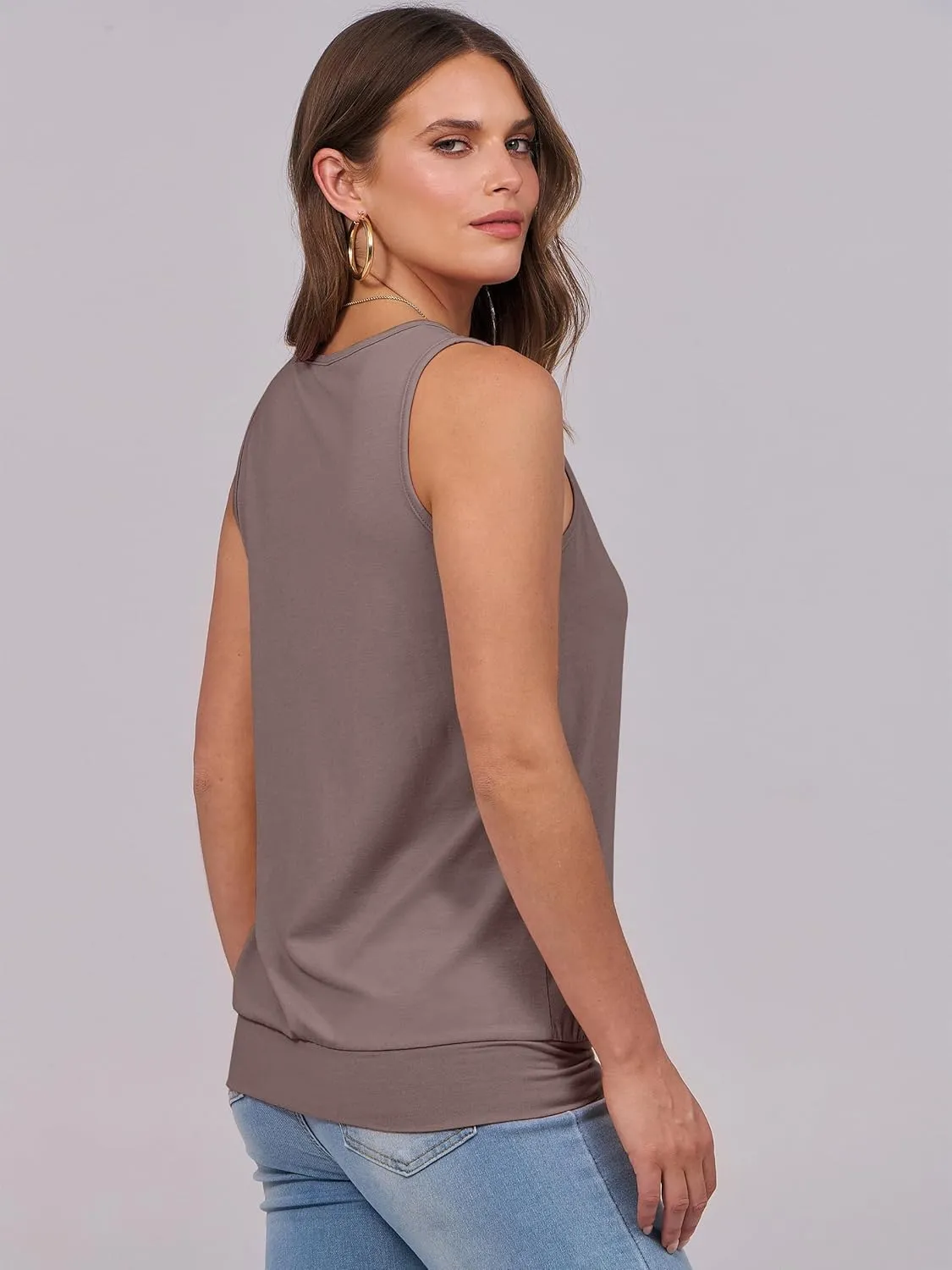 ANRABESS Women Tank Tops Summer V Neck Sleeveless Casual Loose Fit Cute Cami Basic T Shirts Solid Tees 2025 Trendy Outfits