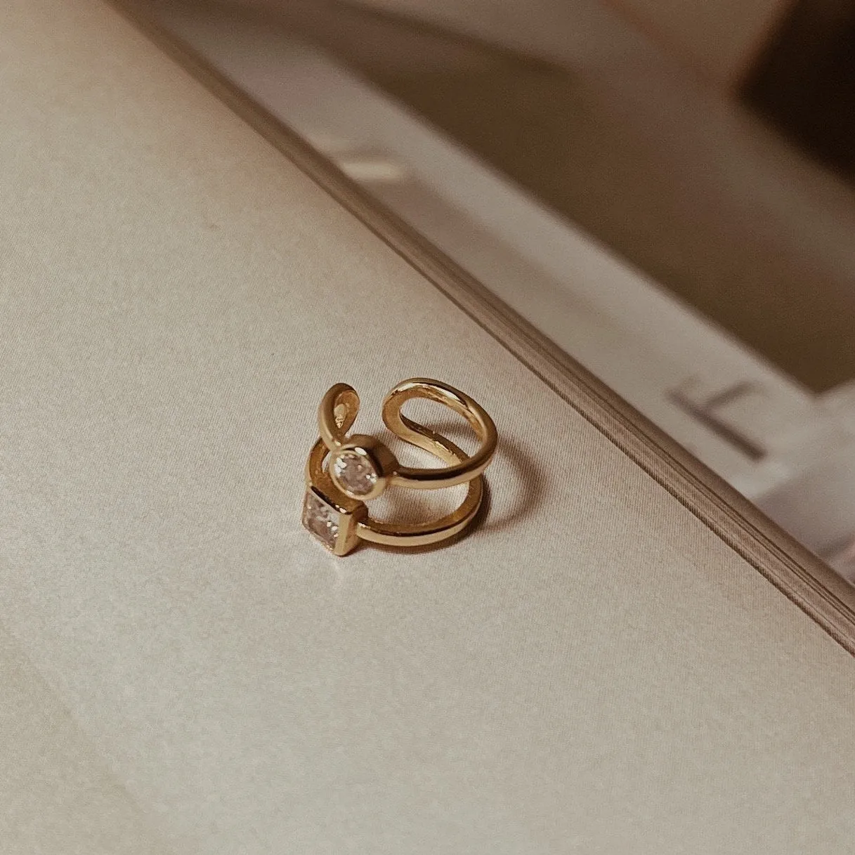 EVE Ear Cuff with Stones