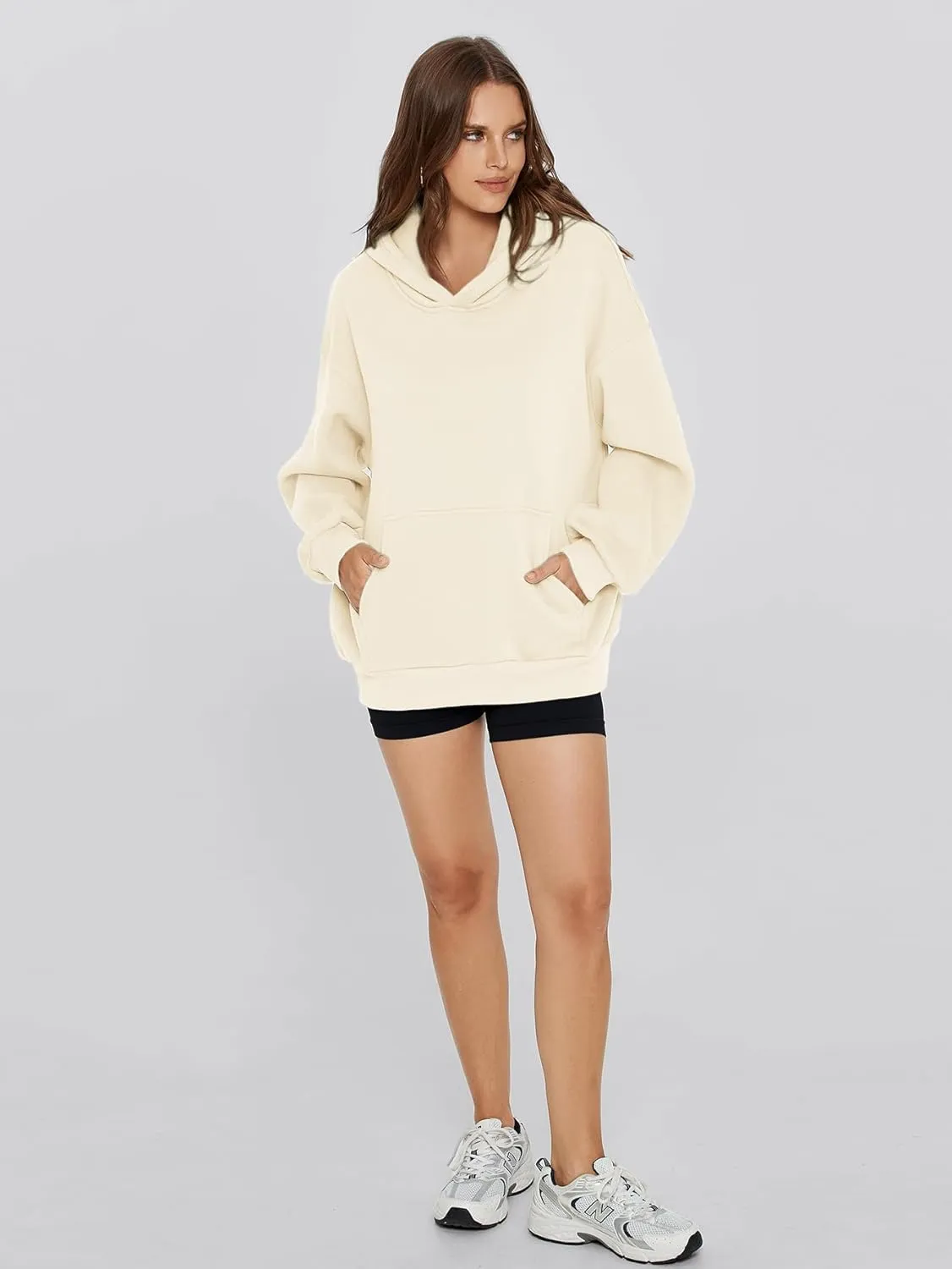 Glamaker Women's Oversized Essentials Hoodies Fleece Sweatshirts Fall Long Sleeve Sweater Pullover Hoodie With Pocket