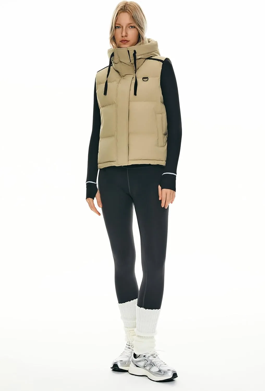 Orolay Women's Puffer Down Vest Hooded Cropped Sleeveless Quilted Jacket Zip Up Lightweight Gilet with Pockets